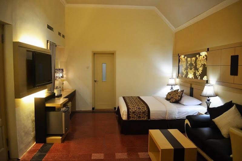 Srikandi Guesthouse Malang Eksteriør bilde
